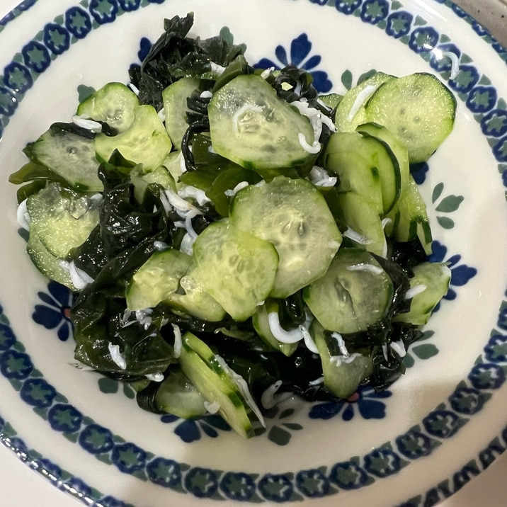 きゅうりとしらすとわかめの酢の物